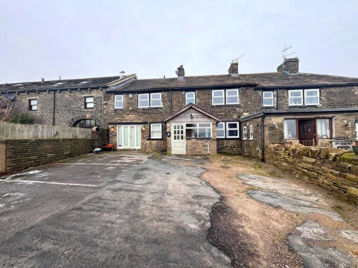 3 Bedroom Terraced House For Sale In Duke Of York, Back Lane, Allerton, Bradford, BD15