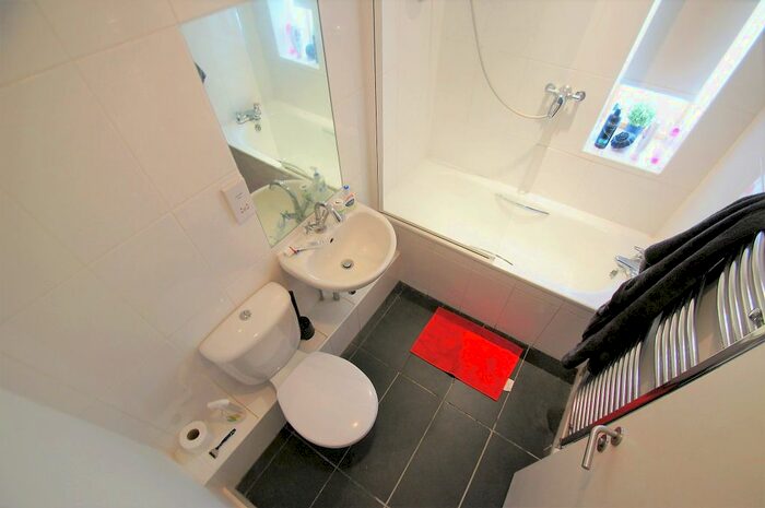 3 Bedroom Terraced House To Rent In Electric Wharf, Coventry, CV1