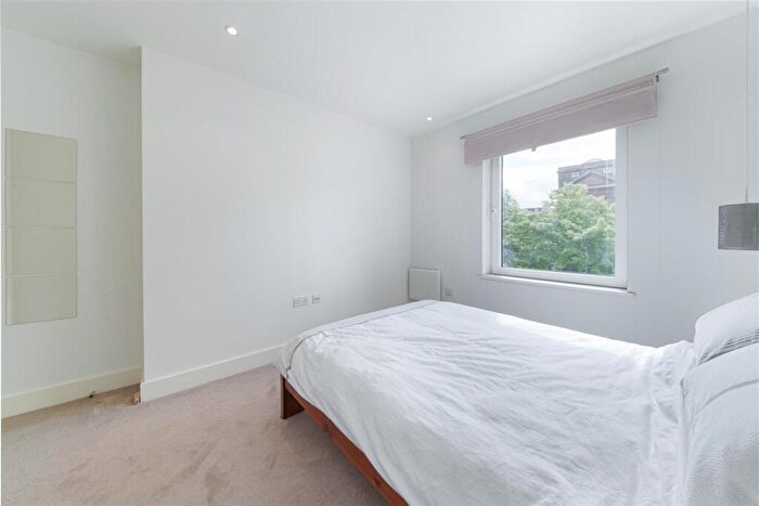 1 Bedroom Flat To Rent In Tiltman Place, Finsbury Park, N7