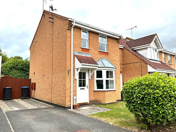 2 Bedroom Semi Detached House To Rent In Rhodes Close, Market Harborough, LE16