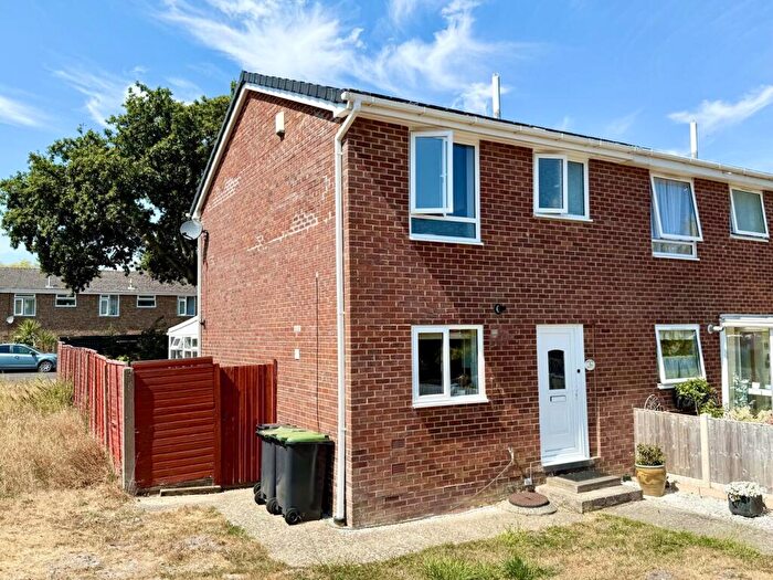 3 Bedroom House For Sale In Priory View Road, Burton, BH23