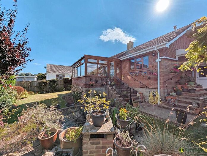 3 Bedroom Detached Bungalow For Sale In Park Road, Brading, PO36