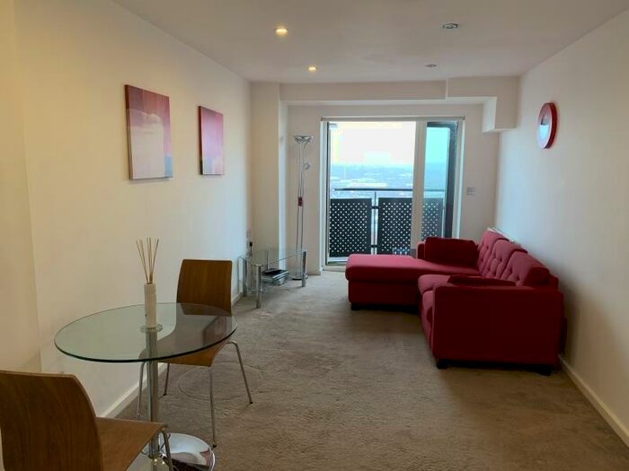 1 Bedroom Apartment To Rent In Hive, Masshouse Plaza, Birmingham, B5