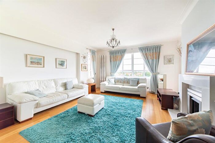 2 Bedroom Apartment To Rent In Moor Court, Westfield, Gosforth, NE3