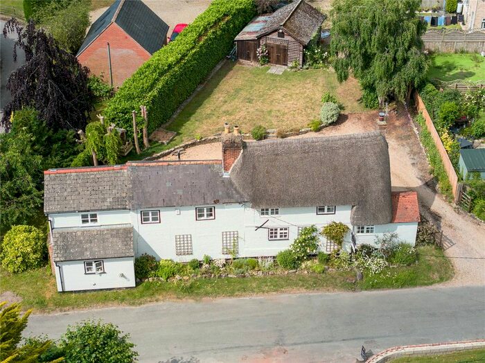 4 Bedroom Detached House For Sale In Milton Lilbourne, Pewsey, SN9