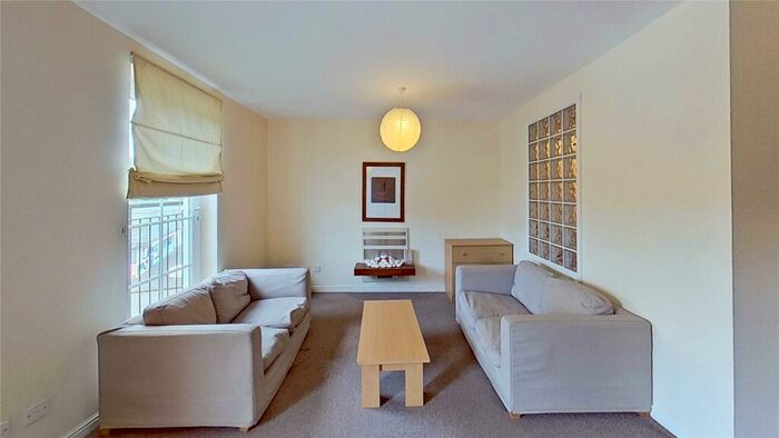 2 Bedroom Flat To Rent In Giles Street, Edinburgh, Midlothian, EH6