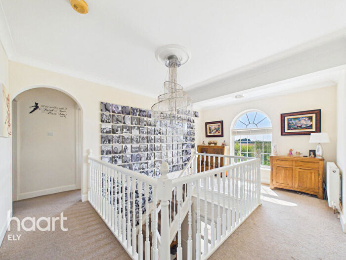 4 Bedroom Detached House For Sale In Newmarket Road, Stretham, CB6