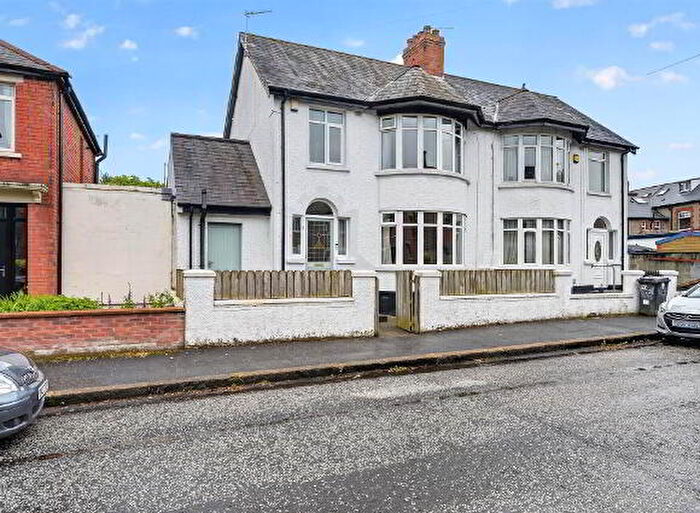 3 Bedroom Semi-Detached House For Sale In Ravensdene Park, Belfast, BT6