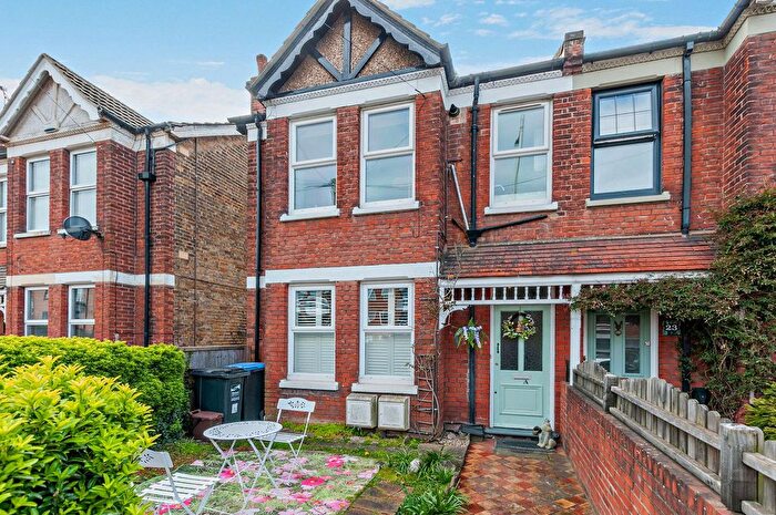 2 Bedroom Flat For Sale In St Peters Park Road, Broadstairs, CT10