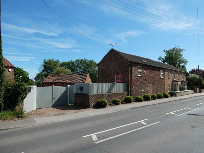 2 Bedroom Semi-Detached House To Rent In Bawtry Road, Hatfield Woodhouse, DN7