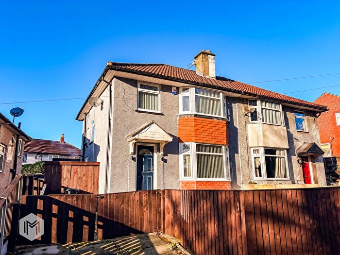 3 Bedroom Semi-Detached House To Rent In Stephens Street, Bolton, Greater Manchester, BL2