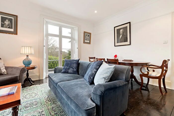 2 Bedroom Flat To Rent In Priory Lodge, Priory Park, SE3