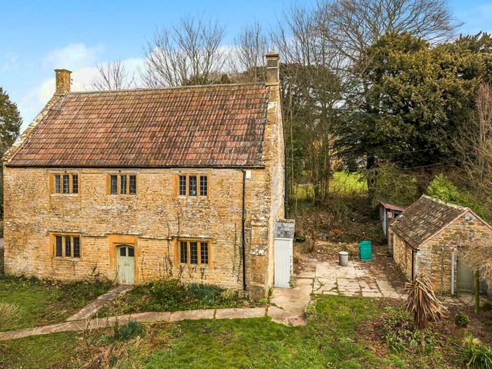 3 Bedroom Detached House For Sale In Trent, Sherborne, DT9
