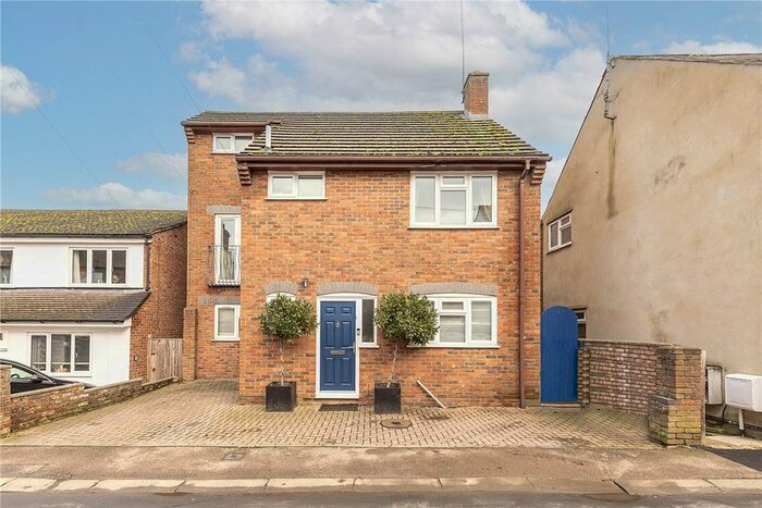 4 Bedroom Detached House To Rent In George Street, Markyate, St. Albans, Hertfordshire, AL3