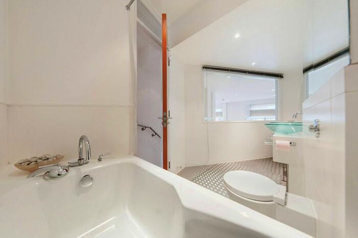 1 Bedroom Flat To Rent In Gloucester Road, South Kensington, London, SW7