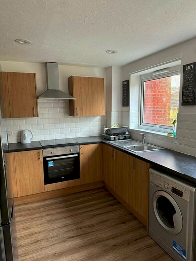 5 Bedroom House To Rent In Britten Close, Colchester, Essex, CO4
