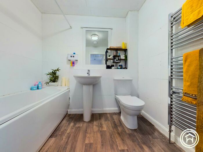 4 Bedroom Detached Bungalow For Sale In Meikle Crescent, Greengairs, Airdrie, ML6