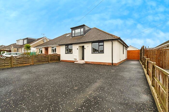 3 Bedroom Bungalow For Sale In Dennis Road, Norwich, NR6