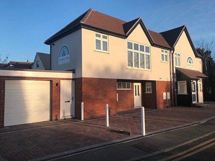 3 Bedroom Apartment To Rent In Denton Road, Wokingham, RG40