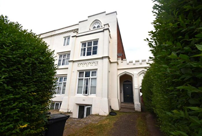 1 Bedroom Apartment To Rent In Warwick Place, Leamington Spa, CV32