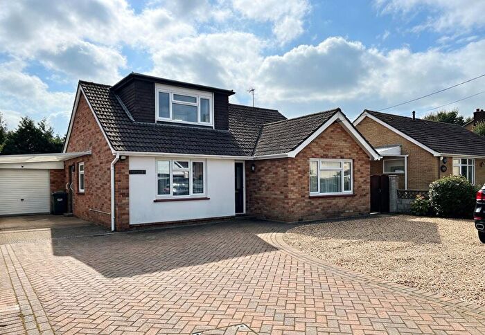4 Bedroom Detached House For Sale In Larch Avenue, Holbury, Southampton, Hampshire, SO45