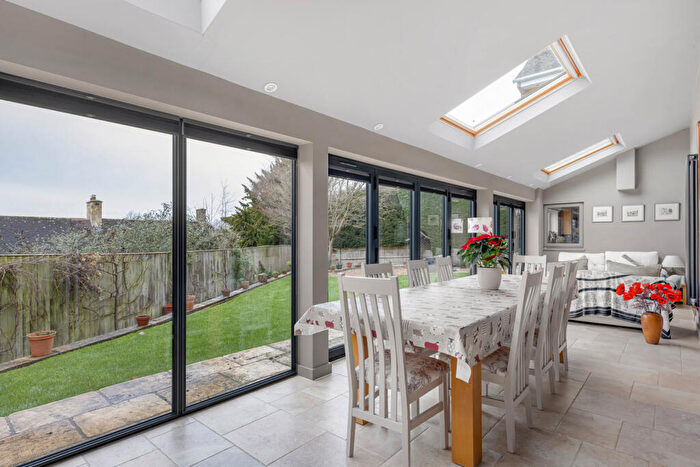 5 Bedroom Detached House For Sale In Baunton Lane, Cirencester, Gloucestershire, GL7