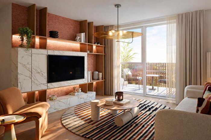 1 Bedroom Flat For Sale In The Lanes, Lapidge Dr, SW17