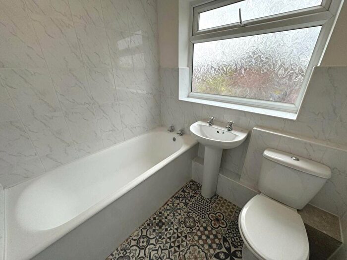 2 Bedroom Flat For Sale In Everest Close, Kilnhouse Lane Lytham St Annes, FY8