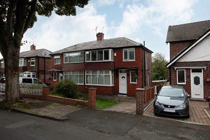3 Bedroom Semi-Detached House To Rent In Merton Road, Prestwich, M25