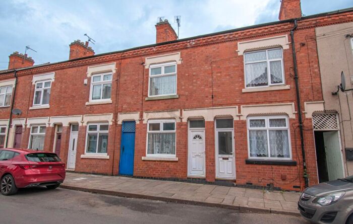 2 Bedroom Terraced House For Sale In Tudor Road, Leicester, LE3