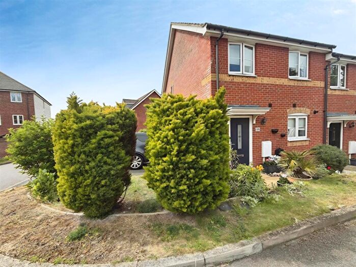 2 Bedroom End Of Terrace House For Sale In Harrington Close, Herne Bay, CT6