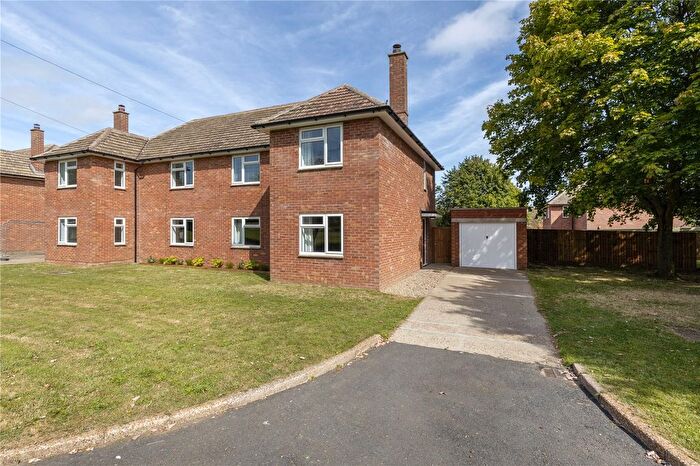 3 Bedroom Semi-Detached House For Sale In Tedder Close, Watton, Thetford, Norfolk, IP25