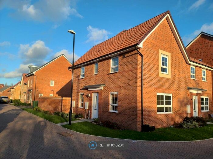 3 Bedroom Semi-Detached House To Rent In Lapwing Place, Coventry, CV4