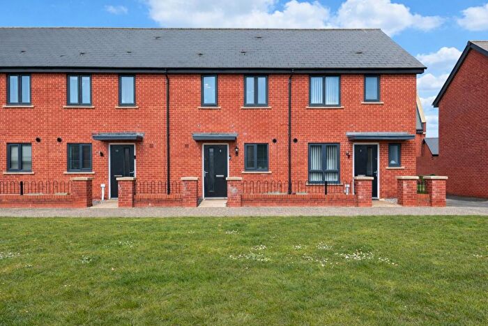 2 Bedroom Terraced House For Sale In Burgoyne Way, Folkestone, CT20