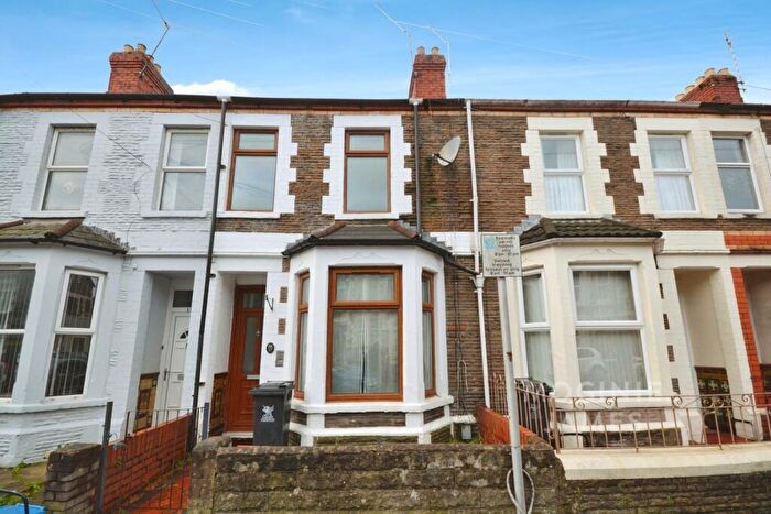 3 Bedroom Terraced House For Sale In Inverness Place, Roath, Cardiff, CF24