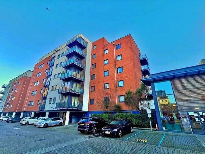 1 Bedroom Apartment To Rent In Sirocco Court, Ocean Village, SO14