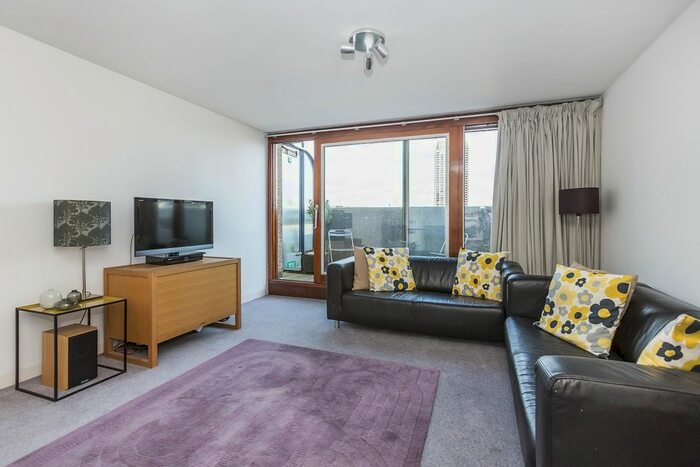 2 Bedroom Flat To Rent In Barbican, London, EC2Y