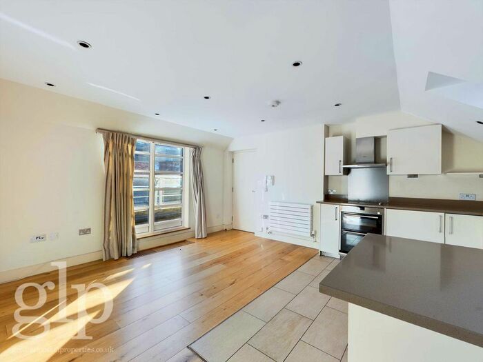 2 Bedroom Flat To Rent In Gower Mews Mansions, Bloomsbury WC1E