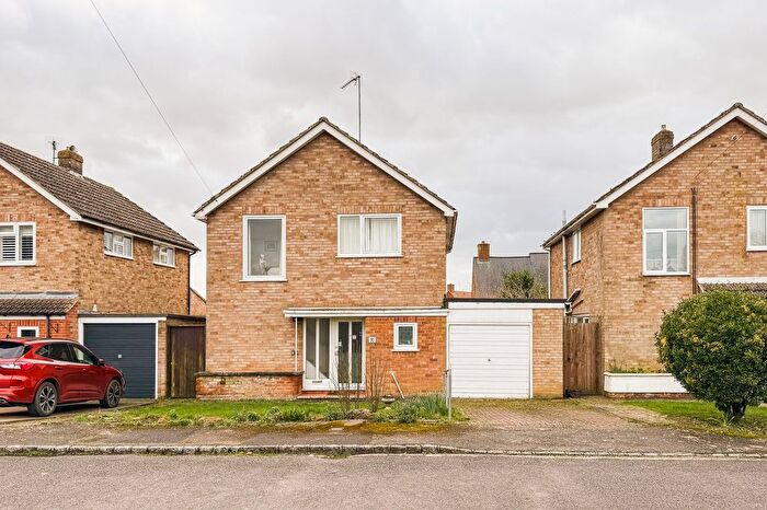 3 Bedroom Detached House For Sale In Blackwood Place, Bodicote, OX15