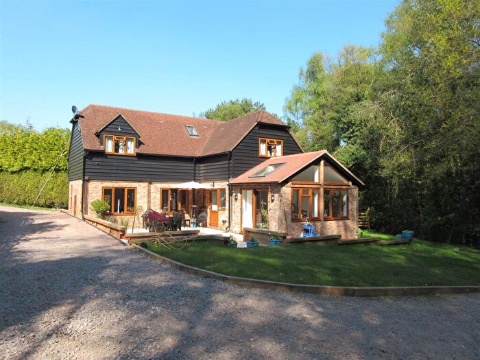 4 Bedroom Detached House To Rent In Lordswood Lane, Chilworth, Southampton, SO16