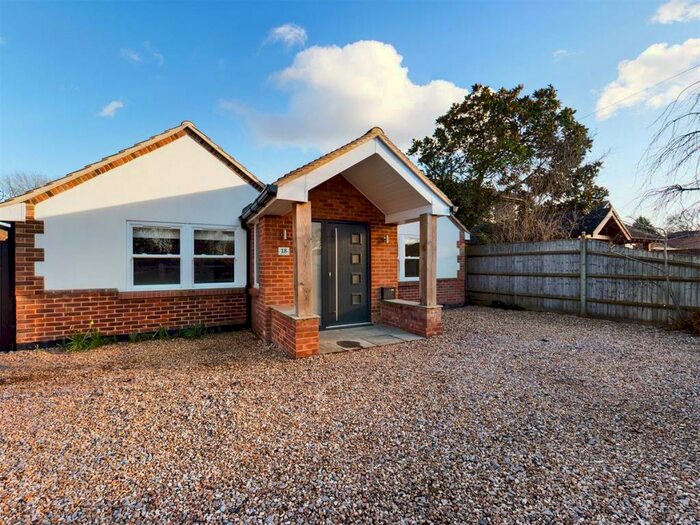 4 Bedroom Bungalow To Rent In Darby Green Lane, Blackwater, Camberley, GU17