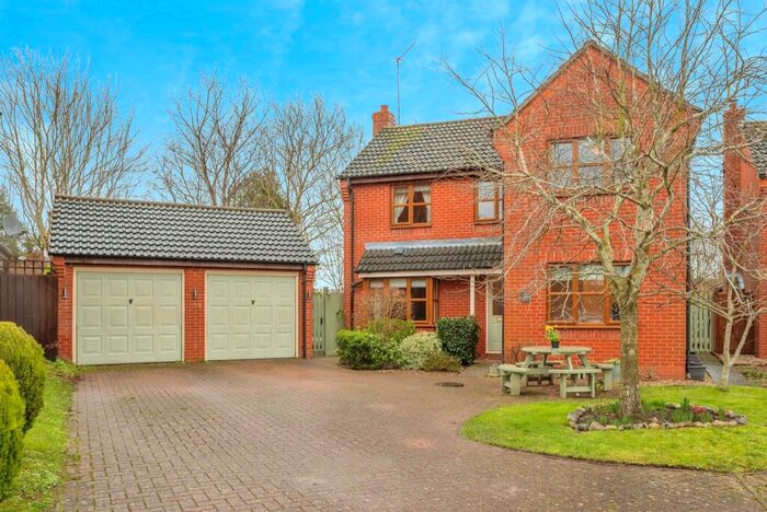 4 Bedroom Detached House To Rent In Foxglove Close, North Walsham, NR28