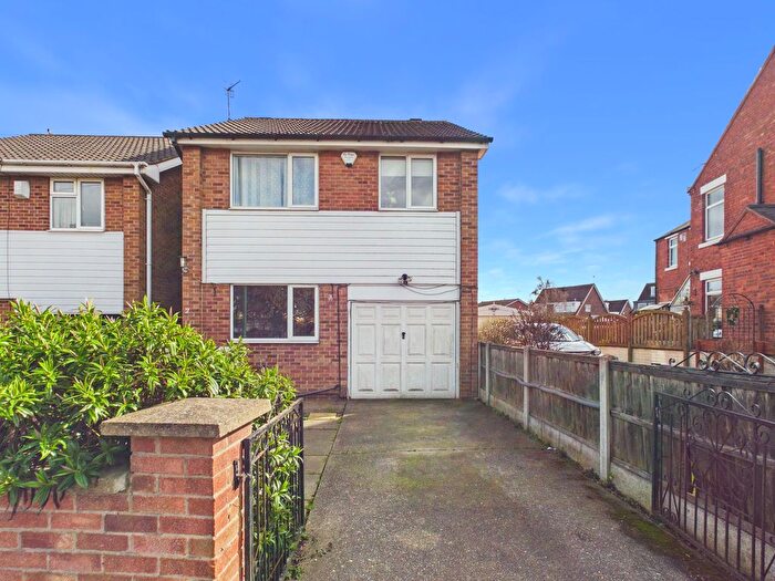 3 Bedroom Detached House For Sale In Garton Close, Bulwell, Nottingham, NG6