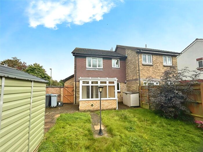 1 Bedroom Semi-Detached House To Rent In Lovatt Close, Carterton, Oxfordshire, OX18