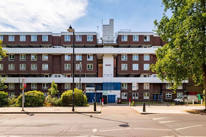 3 Bedroom Flat For Sale In Newington Green, Hathersage Court Newington Green, N1