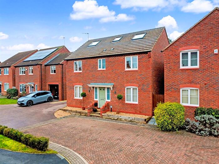 6 Bedroom Detached House For Sale In Hampden Road, Newton, Nottingham, NG13