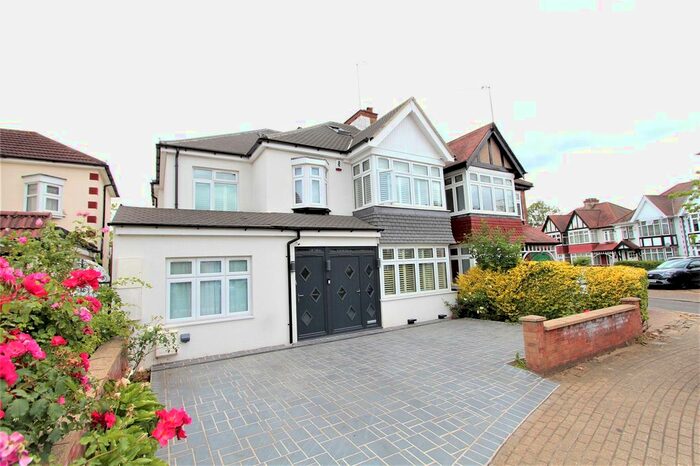 1 Bedroom Flat To Rent In Kingsway, Wembley, HA9