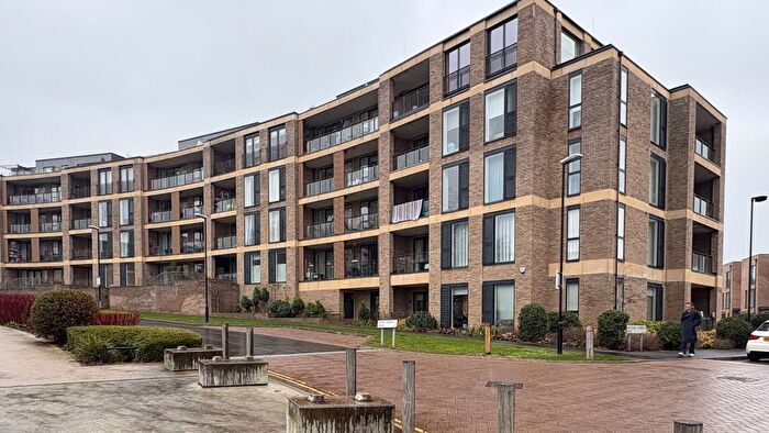 2 Bedroom Flat To Rent In Mill Hill, London, NW7