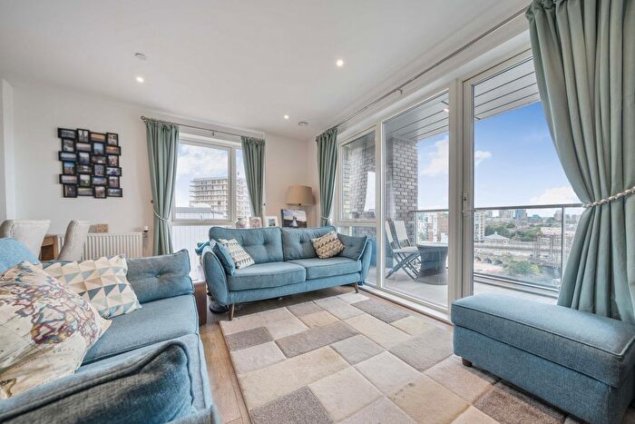 2 Bedroom Flat For Sale In Creekside, London, SE8