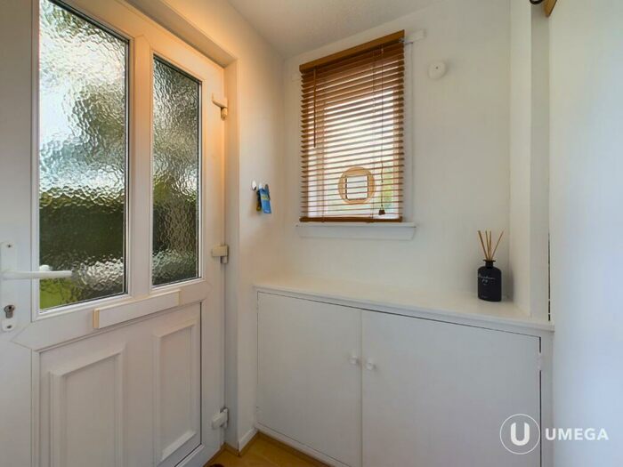 1 Bedroom Flat To Rent In North Bughtlinside, East Craigs, Edinburgh, EH12